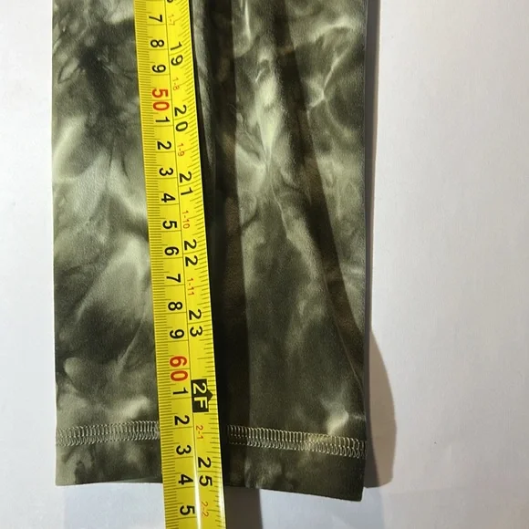 NWT Lululemon 28" Align HR Pants Diamond Dye Light Sage Army Green Dark Olive 8 - Picture 10 of 12